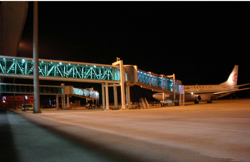 登機橋
